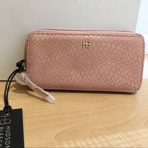 Hudson + Bleecker Smartphone  wallet